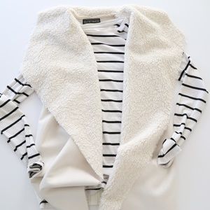 NWT Almost Famous Faux Fur Lined Vest In Cream